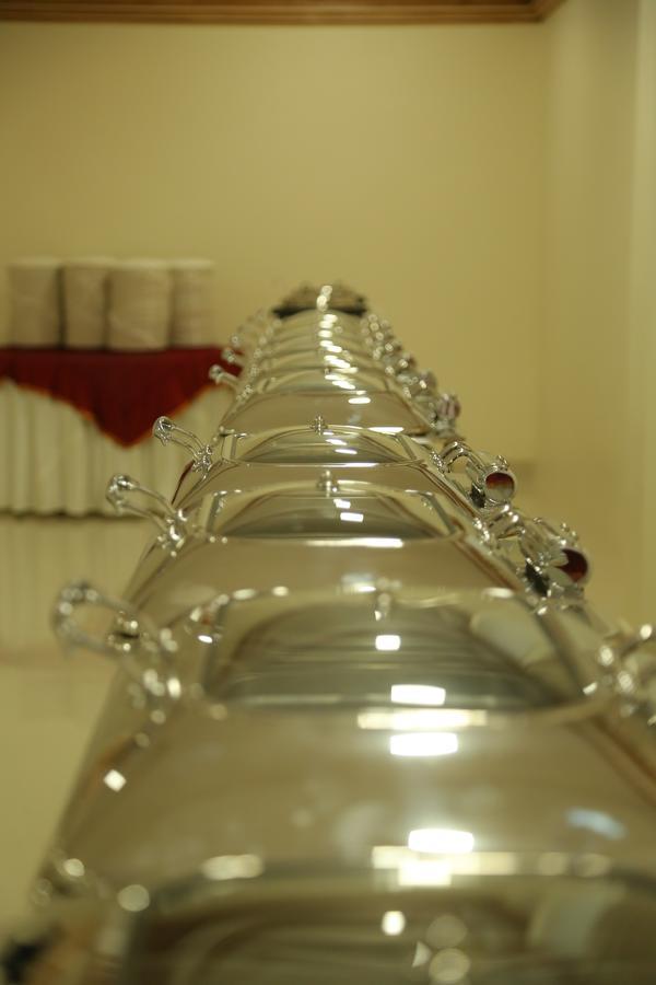 Hotel Grand Gayathri Khammam 외부 사진