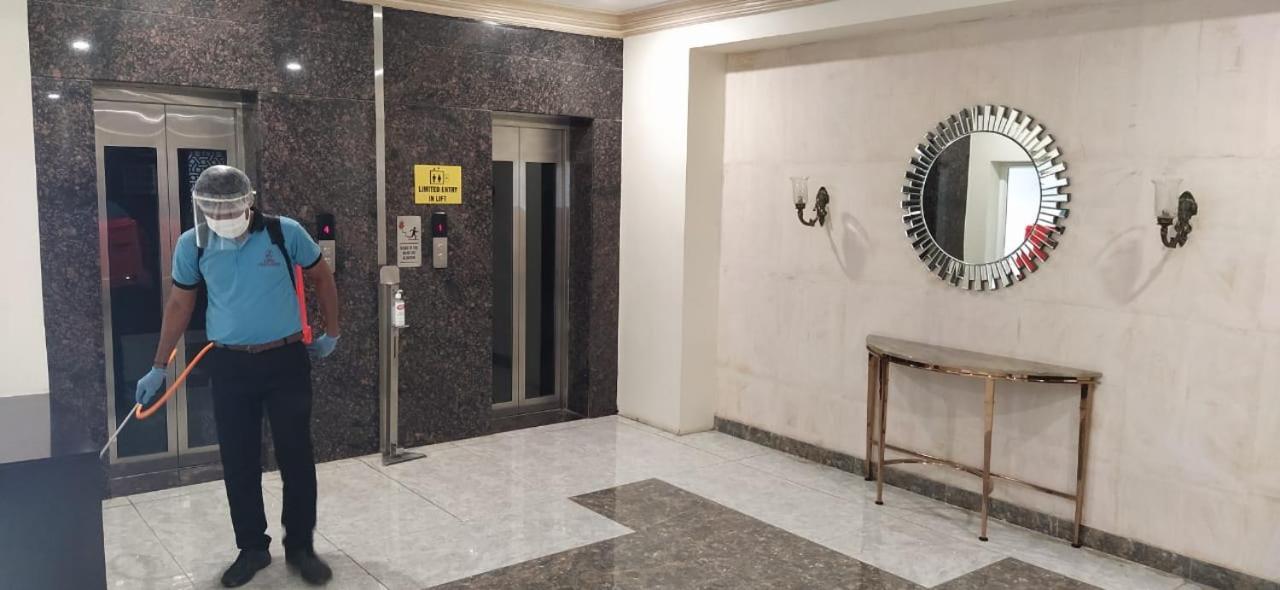 Hotel Grand Gayathri Khammam 외부 사진